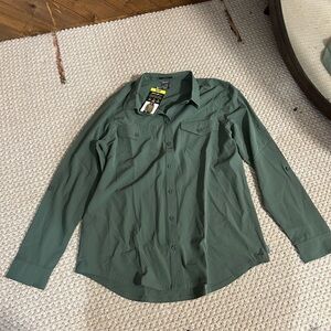 Eddie Bauer Classic Fit Green Departure Shirt